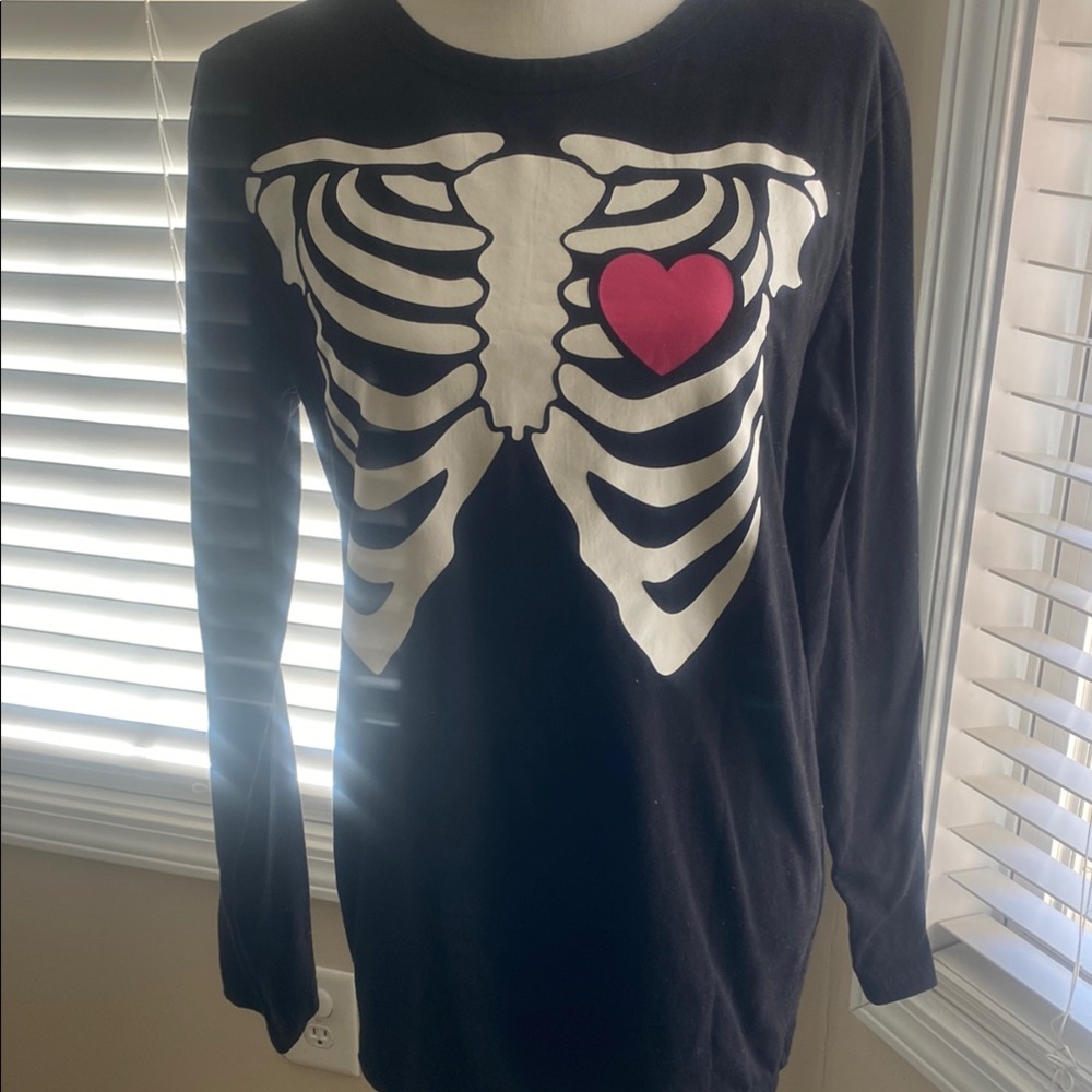 Black Skeleton Heart Long Sleeve Top